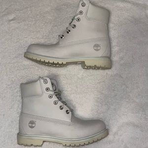 Size 065 W White Timberland